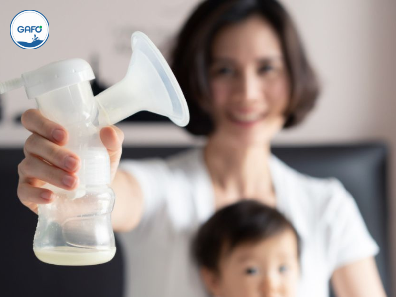 Hướng dẫn cách vắt và bảo quản sữa mẹ đúng cách