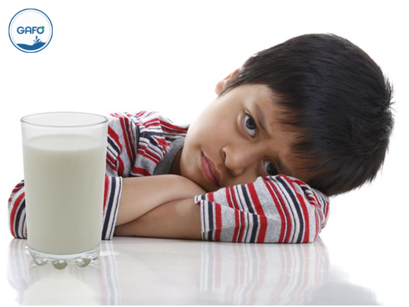 Làm gì khi trẻ chán sữa công thức