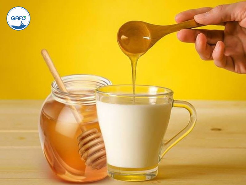 7 tác dụng tuyệt vời của sữa mật ong đối với sức khoẻ