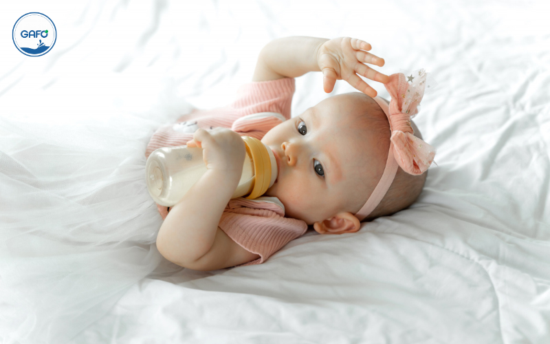 Trẻ sơ sinh dưới 1 tuổi uống được sữa tươi tiệt trùng chưa?